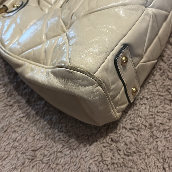 Elegant White Quilted Handbag Marc Jacob’s - Picture 7 of 10